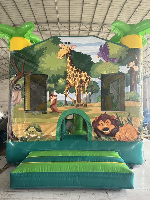 Надувной батут "Рентор джунгли" 5,5*4*4 м