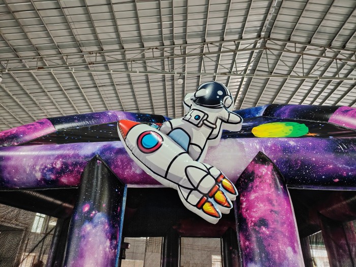 Надувной батут "Галактика" 6,4*6*4,65 м 