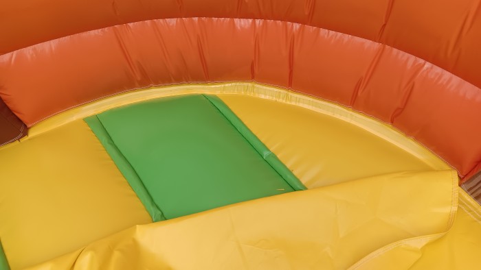 Надувная горка "Джунгли" 12,5*8,5*9,5 м