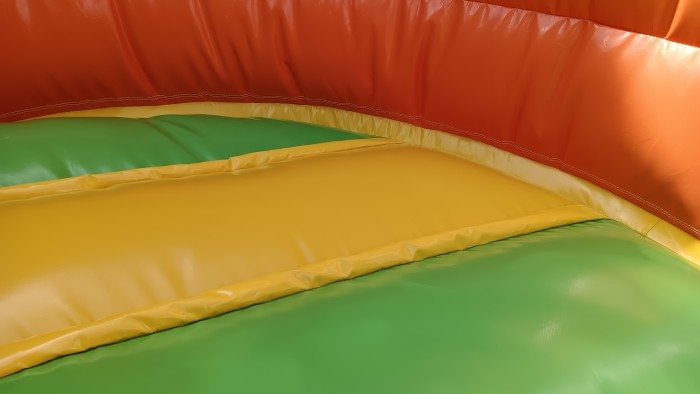 Надувная горка "Джунгли" 12,5*8,5*9,5 м