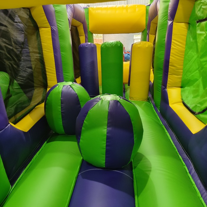 Надувной батут "Космос" 14*7*8 м