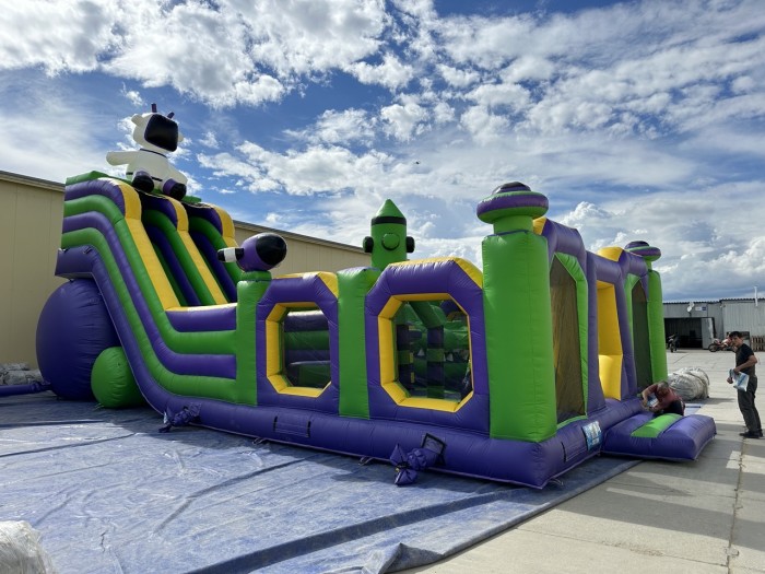 Надувной батут "Космос" 14*7*8 м