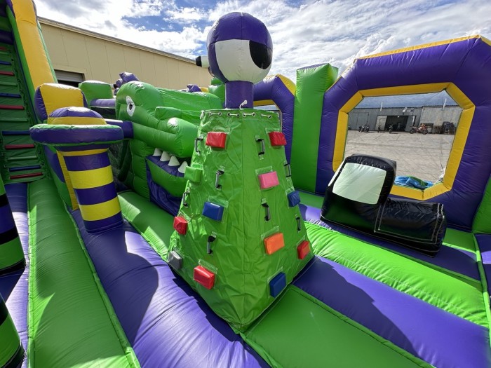 Надувной батут "Космос" 14*7*8 м