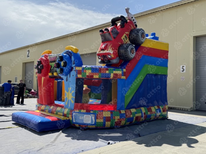 Надувной батут "Тачки конструктор" 5*4,5*4,5 м