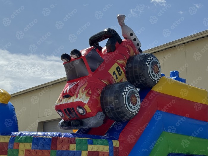 Надувной батут "Тачки конструктор" 5*4,5*4,5 м