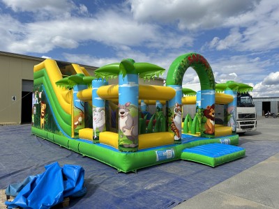 Надувной батут &quot;Джуманджи SAFARI&quot; 10*7*4,5 м