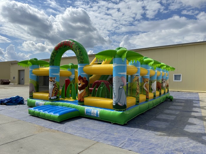 Надувной батут "Джуманджи SAFARI" 10*7*4,5 м