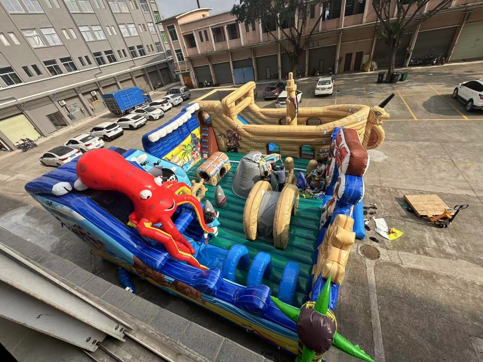 Надувная горка 