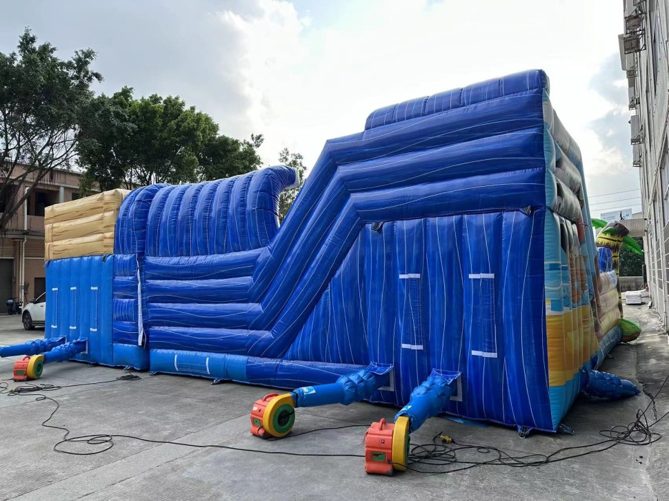 Надувная горка 