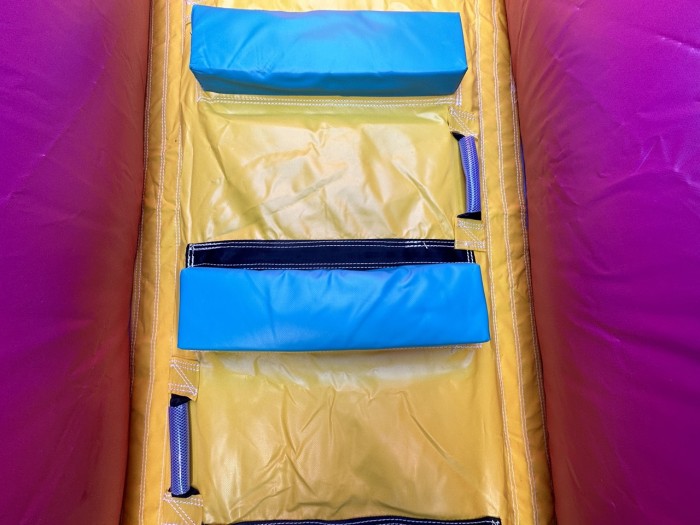 Надувной батут "Тролли" 7*5*5 м