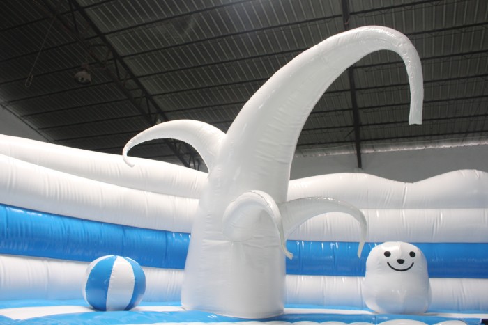 Надувной аквапарк "Белая Акула" 17*14*6,5 м