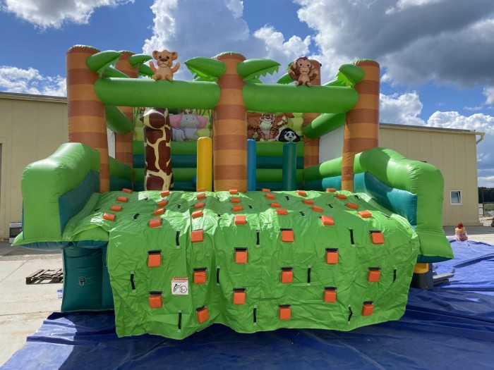 Надувной аквапарк "Джунгли" 17,5*17*8 м