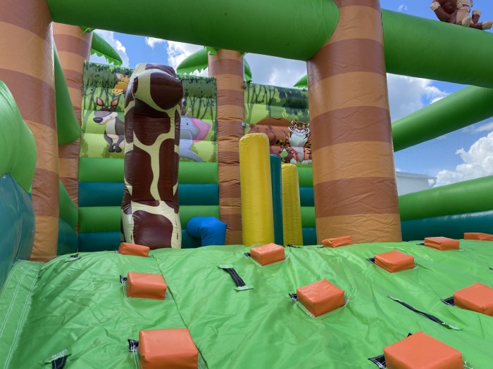 Надувной аквапарк "Джунгли" 17,5*17*8 м