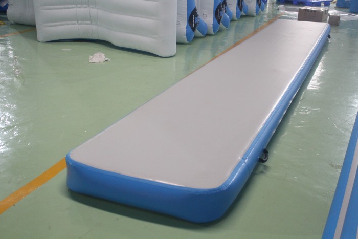 Надувная дорожка для аквапарка