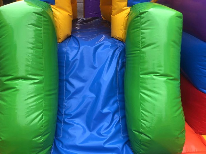 Надувная горка "Миньоны" 14*6*6,4 м