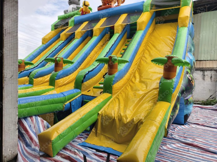 Надувной аквапарк "Гавань" 15*12*8,6 м