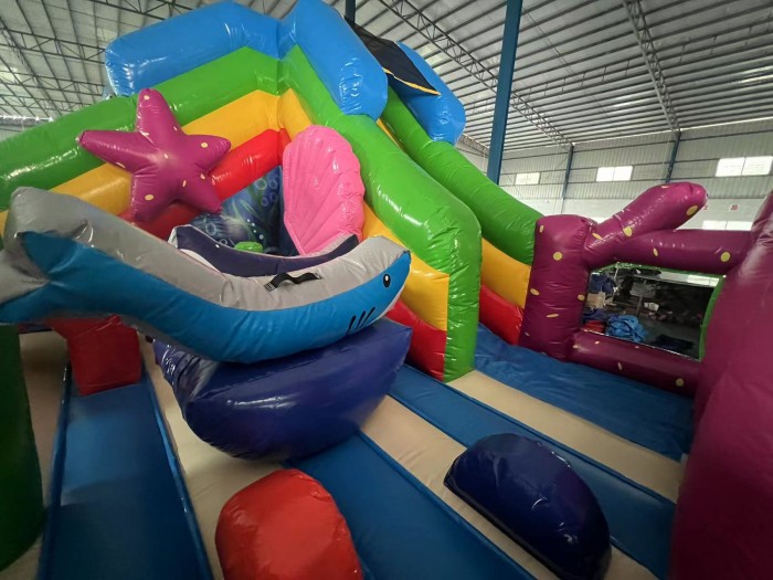 Надувная горка "Морское приключение" 7*6*4,4 м