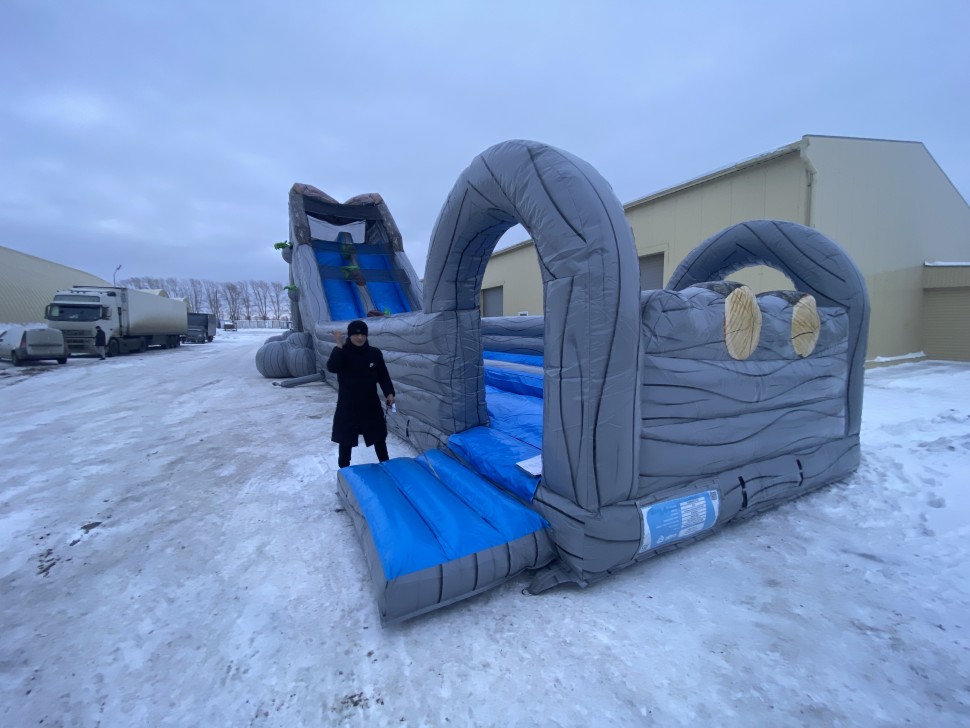 Надувная зимняя горка 