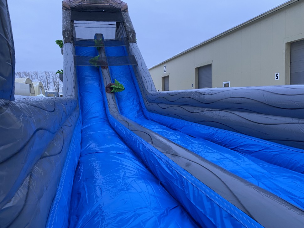 Надувная зимняя горка 