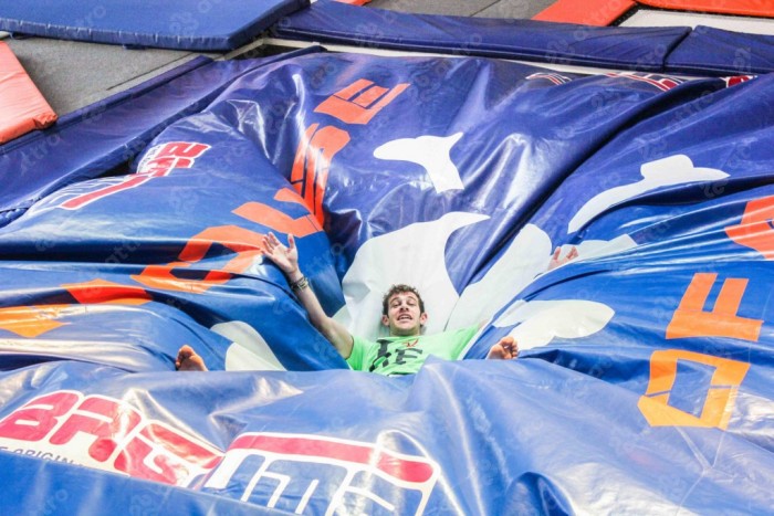 Надувная подушка для батутного зала 5*5*1,2 м 