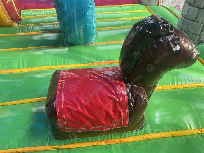 Надувная горка "Рыцарский турнир" 8*7*6 м