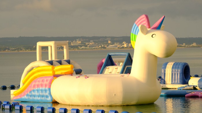 Надувная зона отдыха на воде "Единорог" 12,5*6,7*6 м  