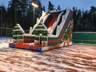 Надувная зимняя горка "Новогодняя" 10*6*7 м