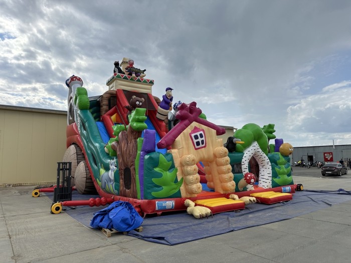 Надувная горка "Емеля" 13*10*11,5 м