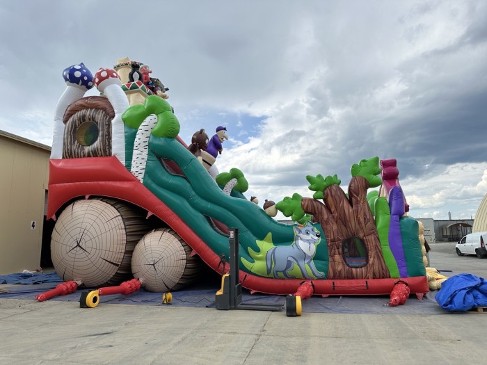 Надувная горка "Емеля" 13*10*11,5 м